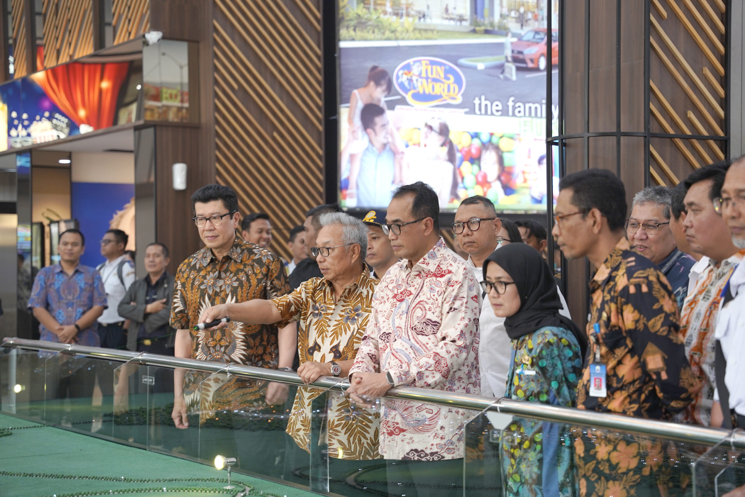 Menteri Perhubungan Lakukan Kunjungan Kerja ke Citra Maja Raya